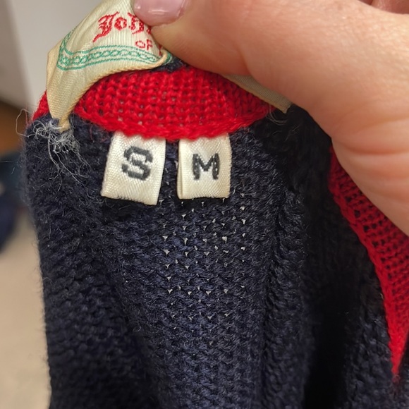 John Barley of London Vintage Preppy Navy V-Neck Cable-Knit Sweater - Picture 6 of 6